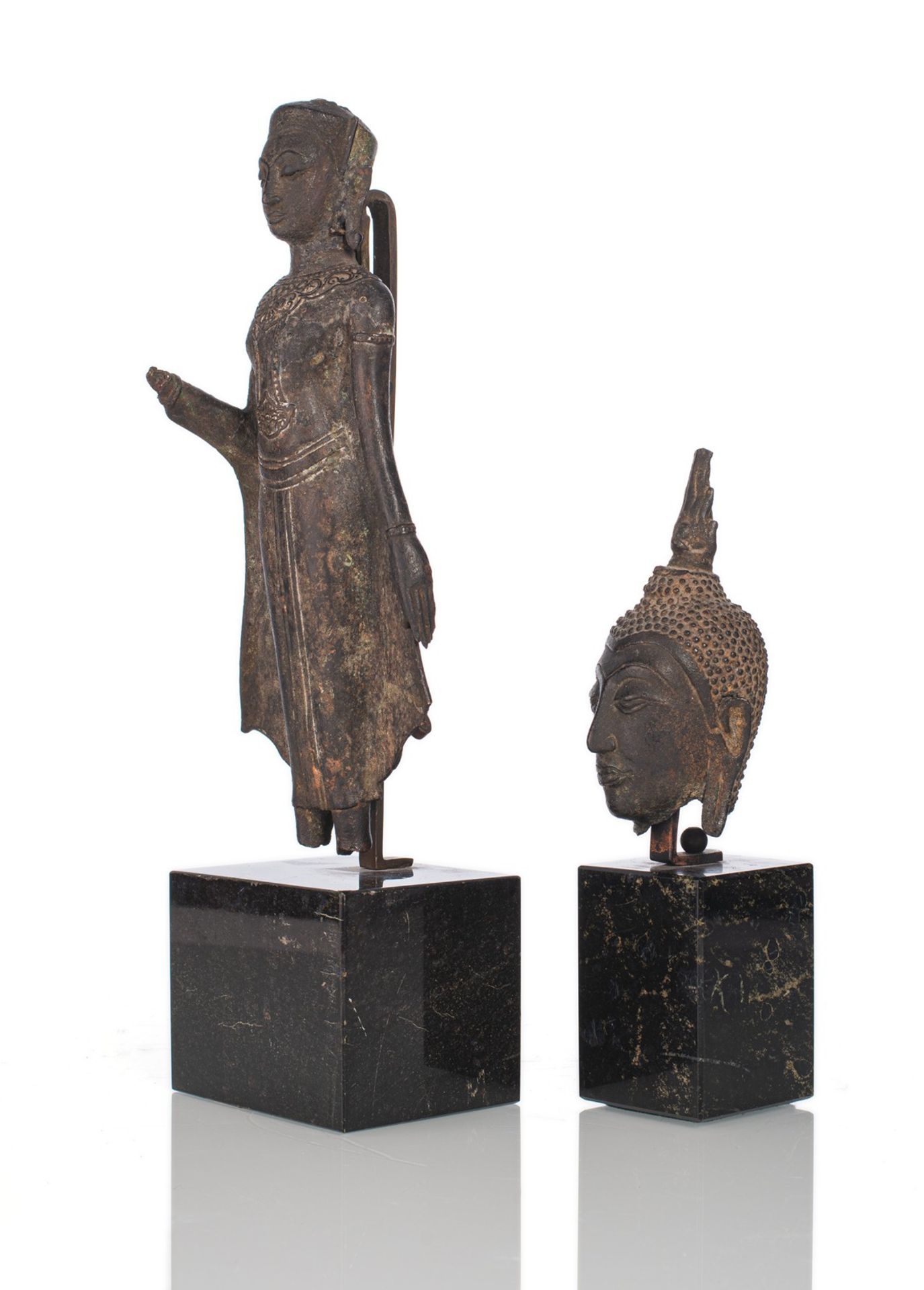 A BRONZE FIGURE OF BUDDHA PAREE AND A HEAD OF BUDDHA SHAKYAMUNI - Image 2 of 4