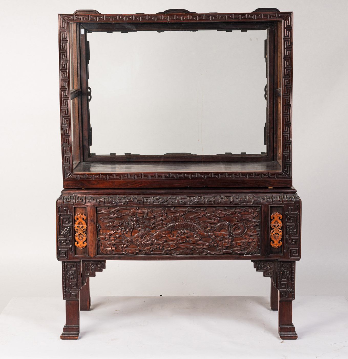 A FINE AND RARE CABINET MADE OF ZITAN, BOXWOOD, HONGMU AND OTHER WOODS - Image 3 of 6