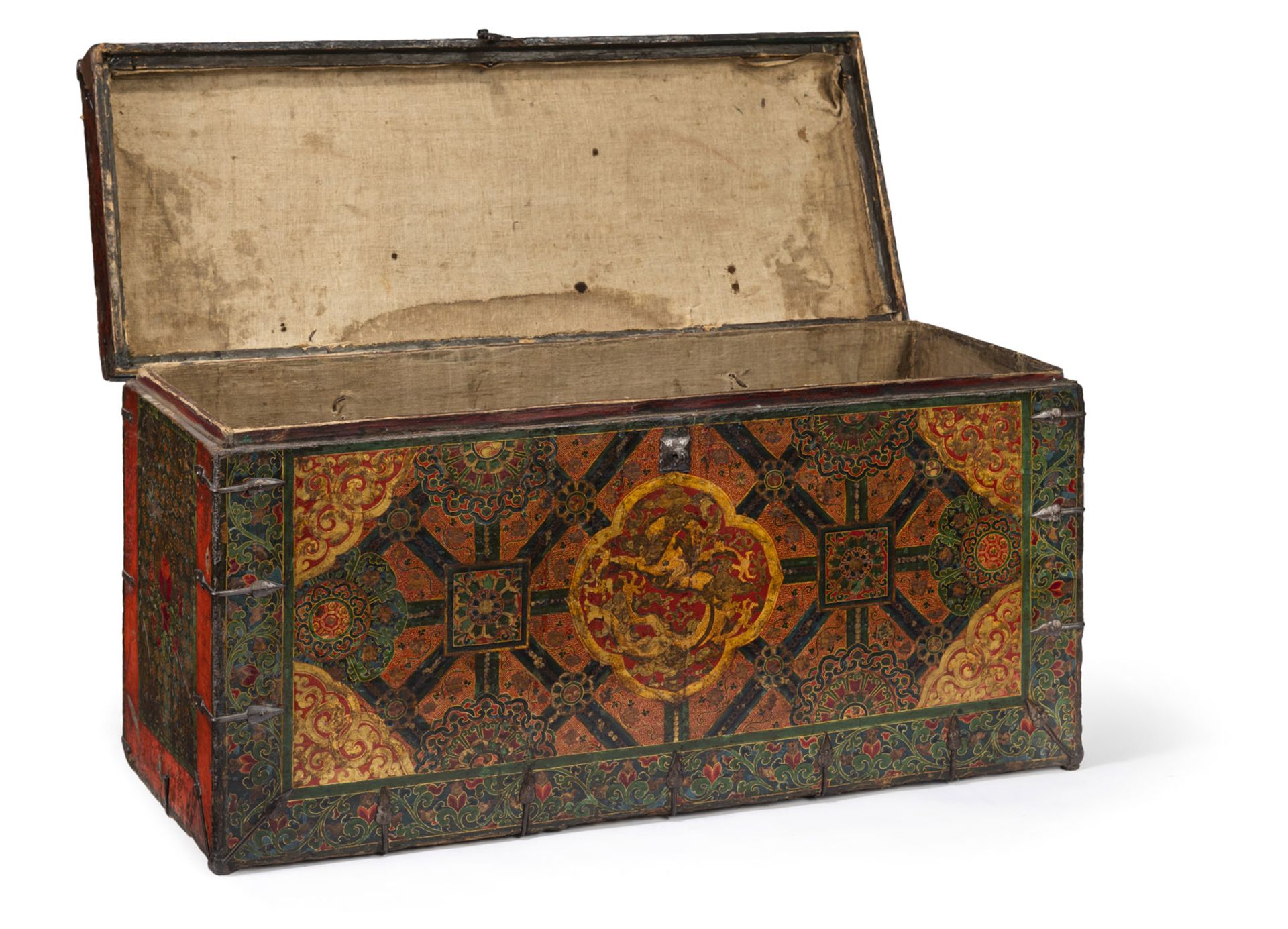 A POLYCHROME WOOD STORAGE TRUNK - Image 2 of 6