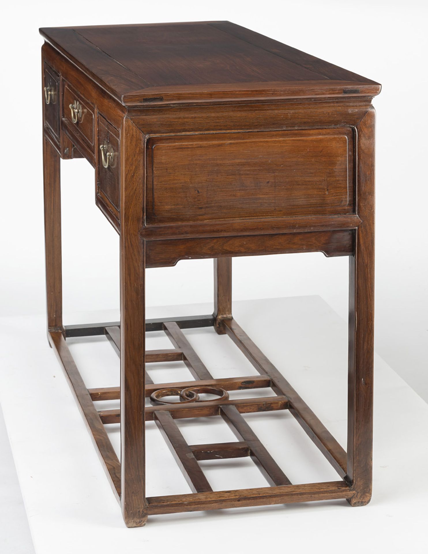 ERRATUM: A THREE-DRAWER DESK WITH FOOTREST - Image 4 of 6