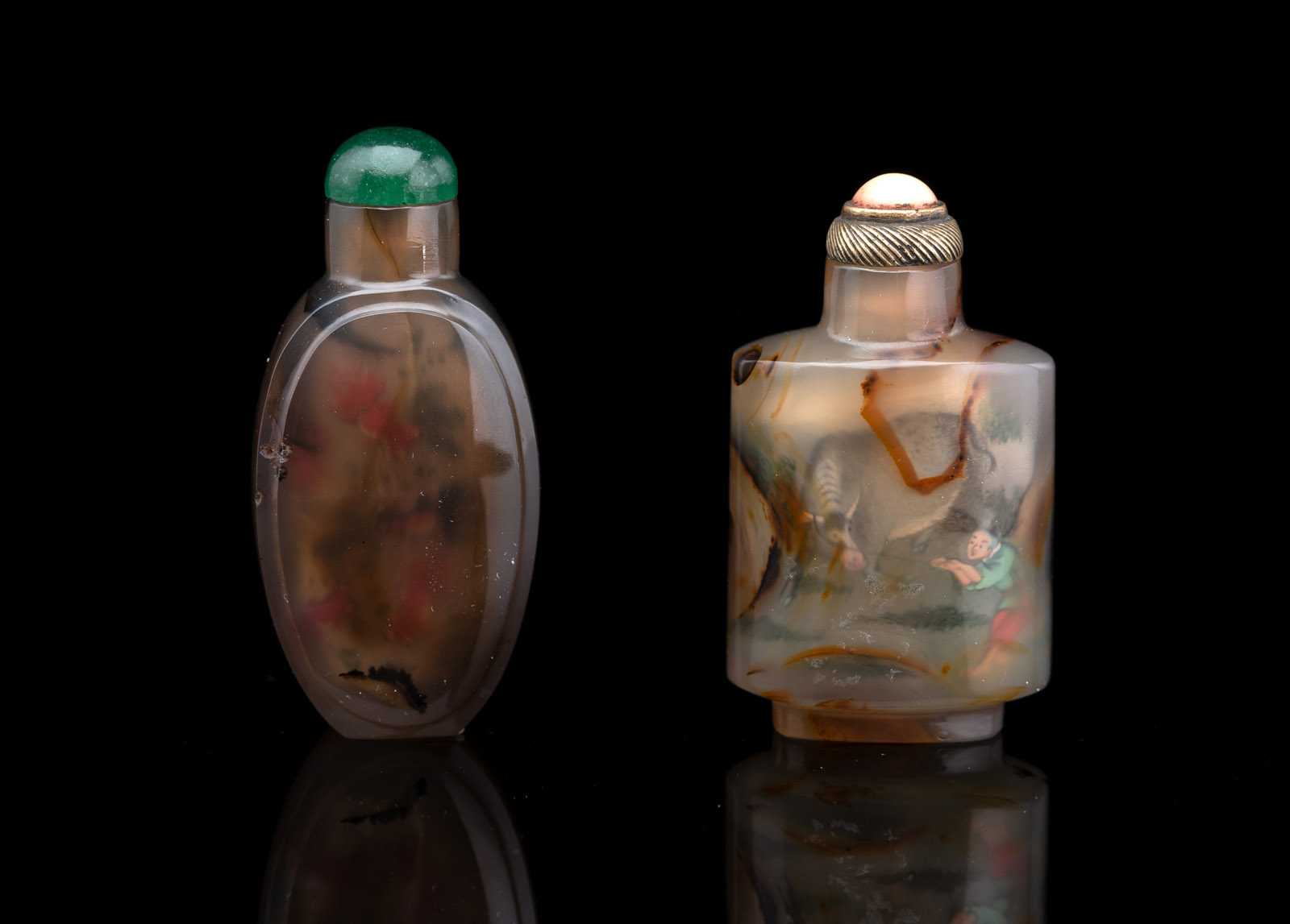 TWO FINELY INSIDE PAINTED AGATE SNUFF BOTTLES BY YE ZHONGSAN (1875-1945) - Image 2 of 2