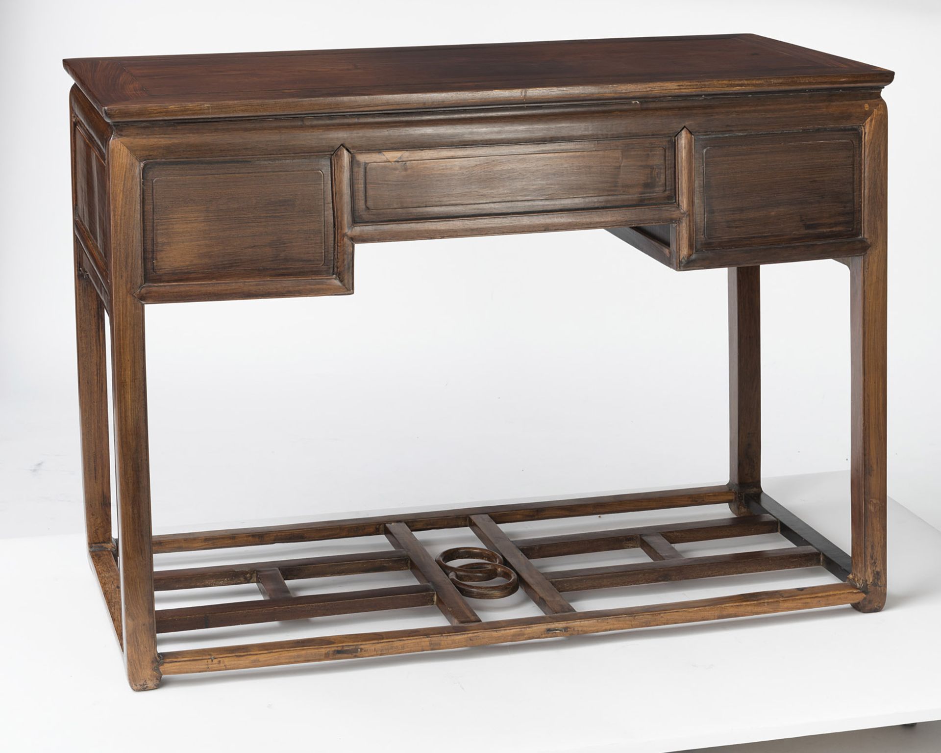 ERRATUM: A THREE-DRAWER DESK WITH FOOTREST - Image 5 of 6