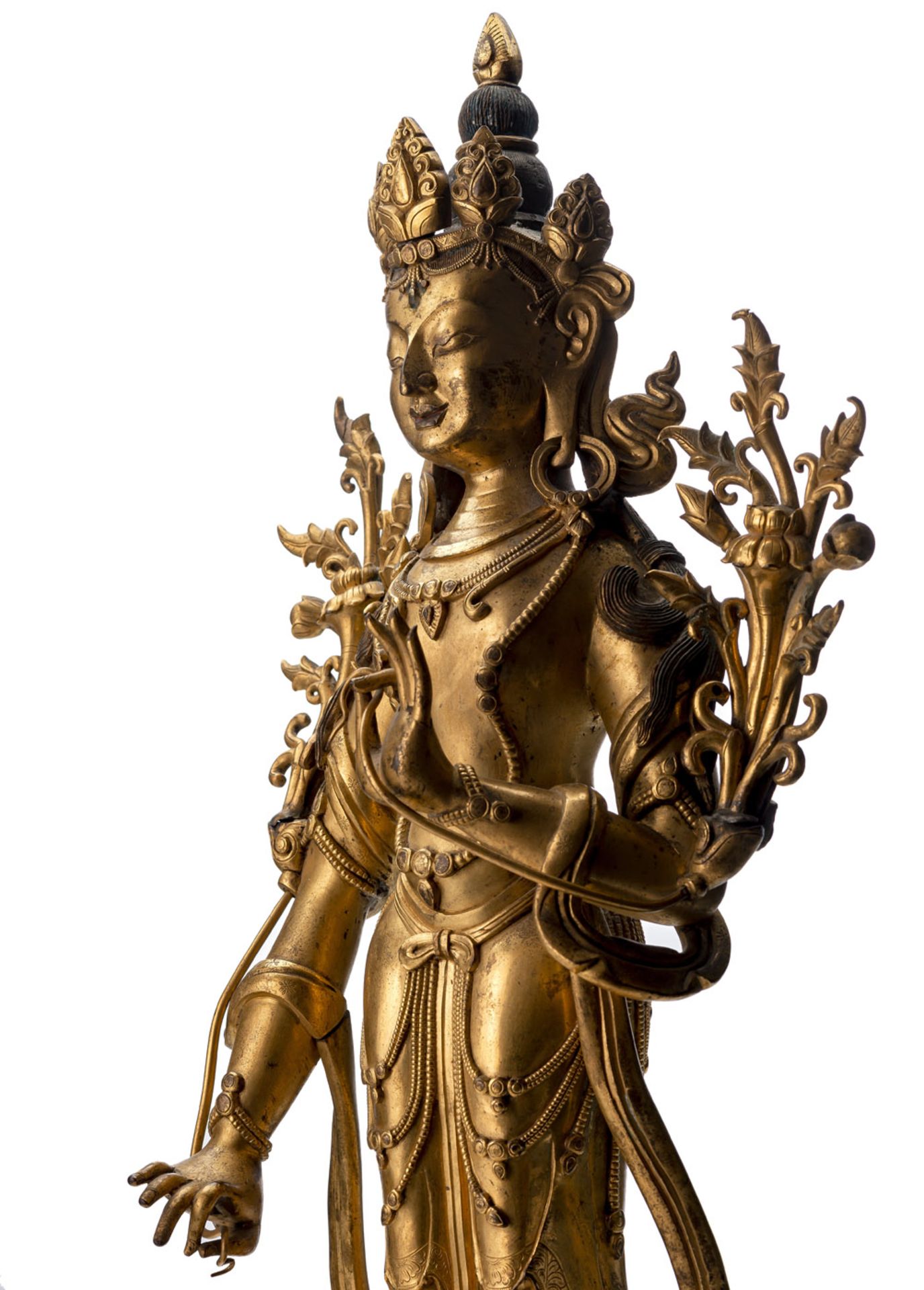 Feine feuerveroldete Bronze des Padmapani - Bild 4 aus 5