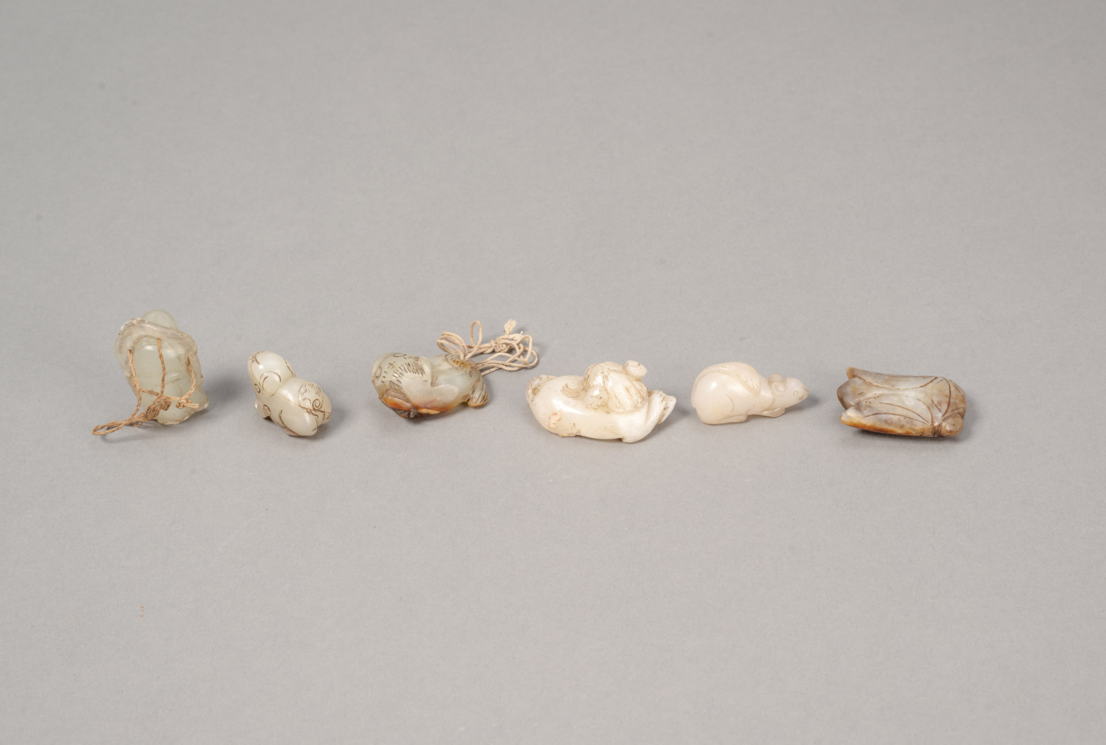SIX SMALL JADE CARVINGS OF ANIMALS AND OTHERS - Image 2 of 3