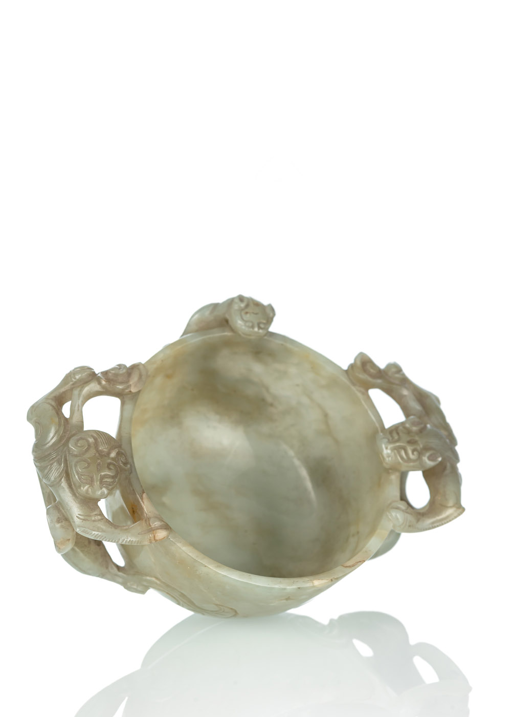 A FINE CARVED CHILONG JADE CUP - Image 2 of 3