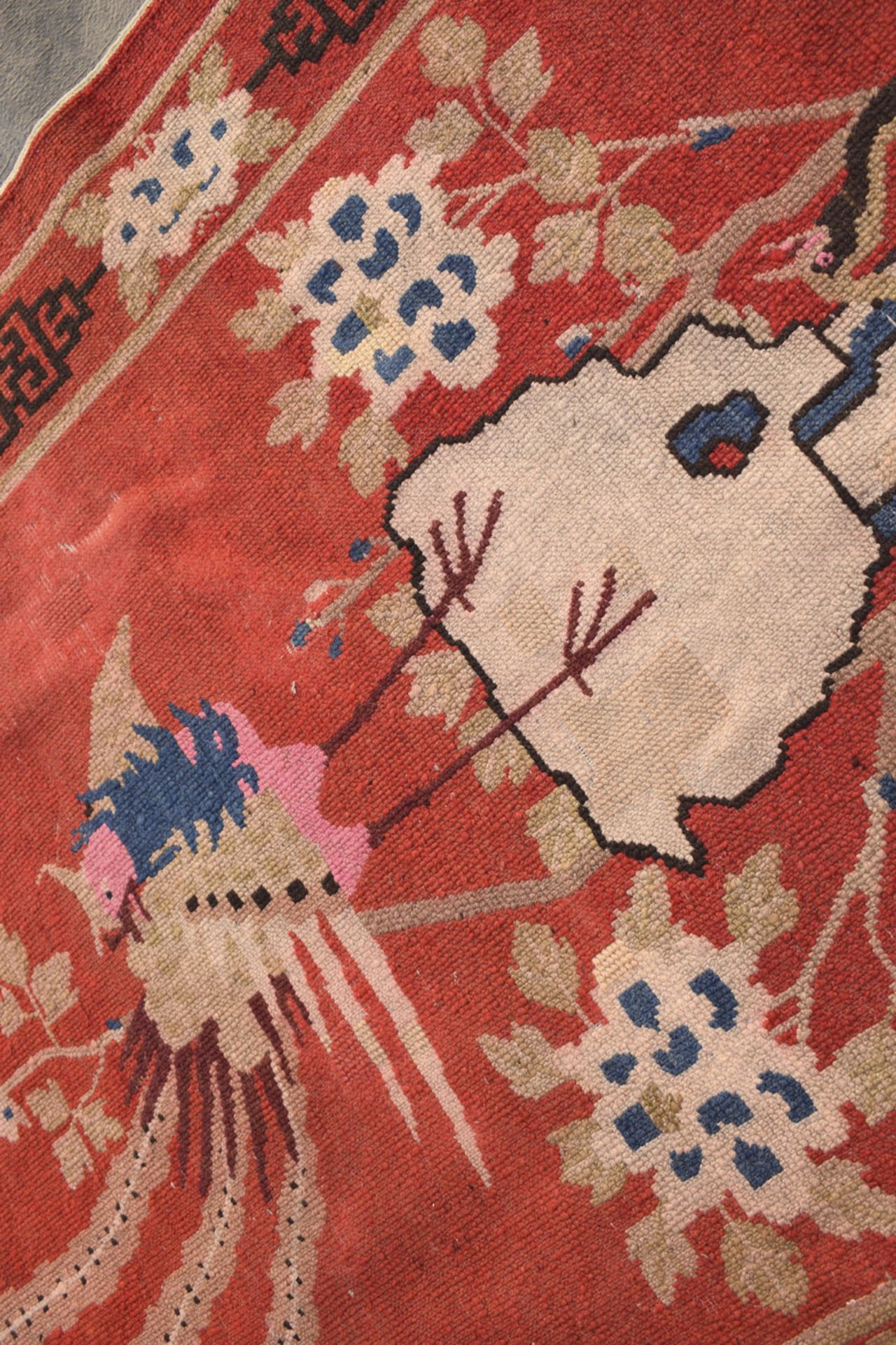 A PAOTOU PICTORIAL RUG - Image 6 of 8