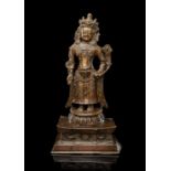 Seltene Bronze des stehenden Avalokiteshvara