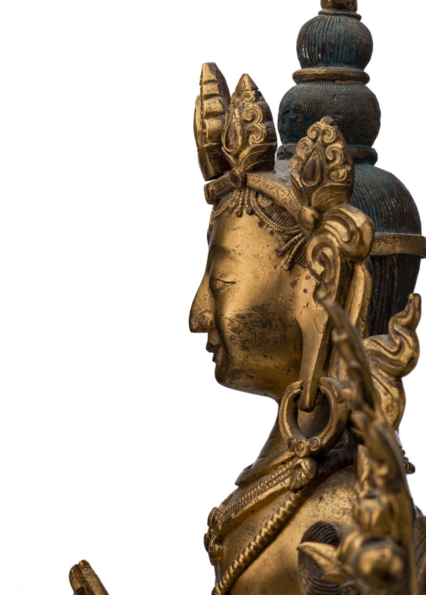 AN IMPORTANT GILT-BRONZE FIGURE OF PADMAPANI - Image 5 of 5