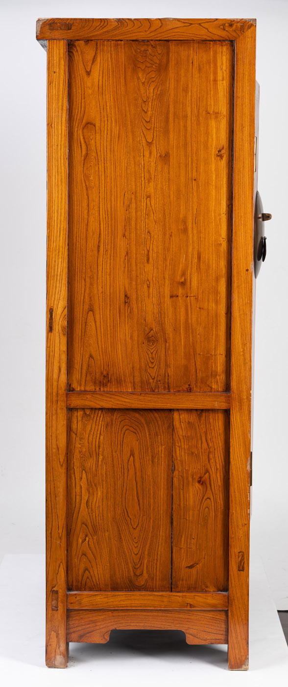 A PAIR OF WOODEN CABINETS WITH BRONZE FITTINGS, THE LOWER APRONS CARVED WIITH 'SHOU' CHARACTERS AND - Image 8 of 15
