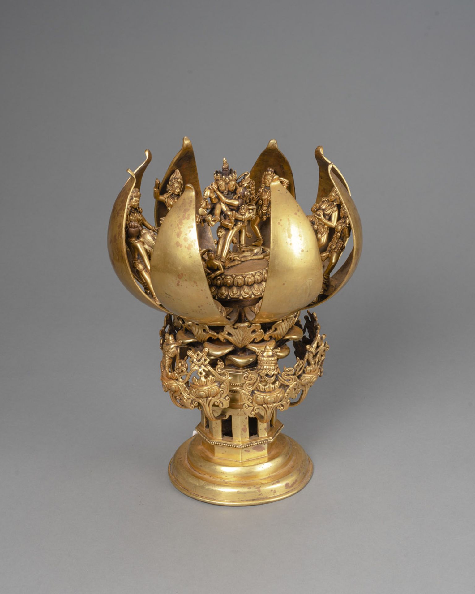 A GILT-BRONZE ARTICULATED BRONZE MANDALA WITH CHAKRASAMVARA AND VAJRAVARAHI - Image 2 of 5