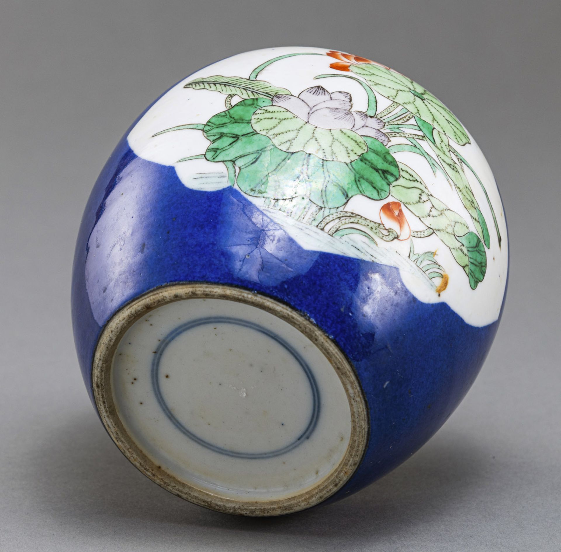 A BLUE-GROUND LOTUS GINGER JAR - Image 4 of 4