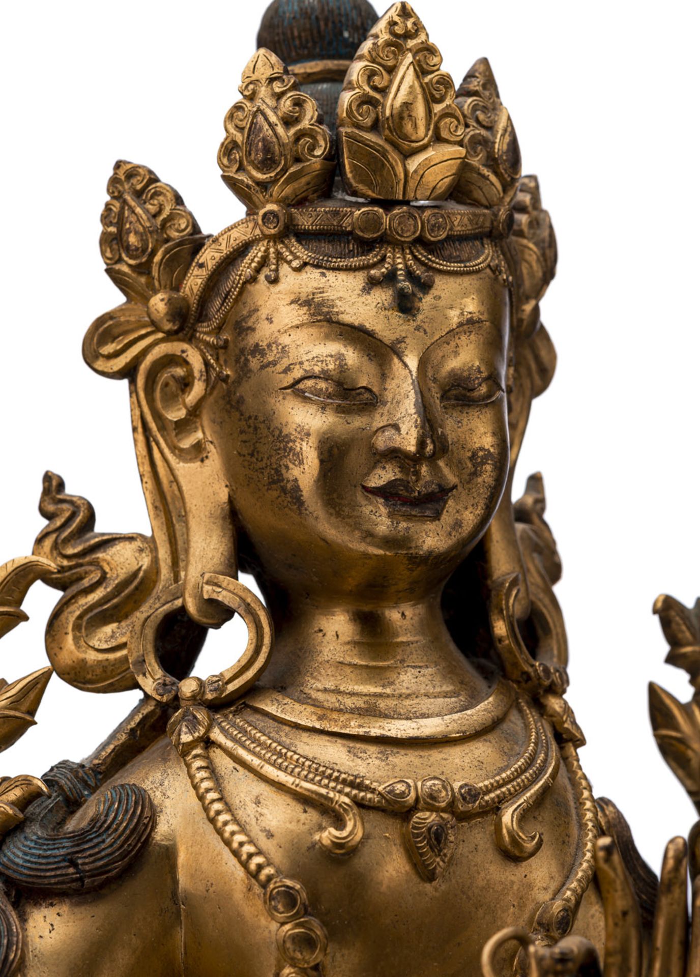 AN IMPORTANT GILT-BRONZE FIGURE OF PADMAPANI - Image 3 of 5