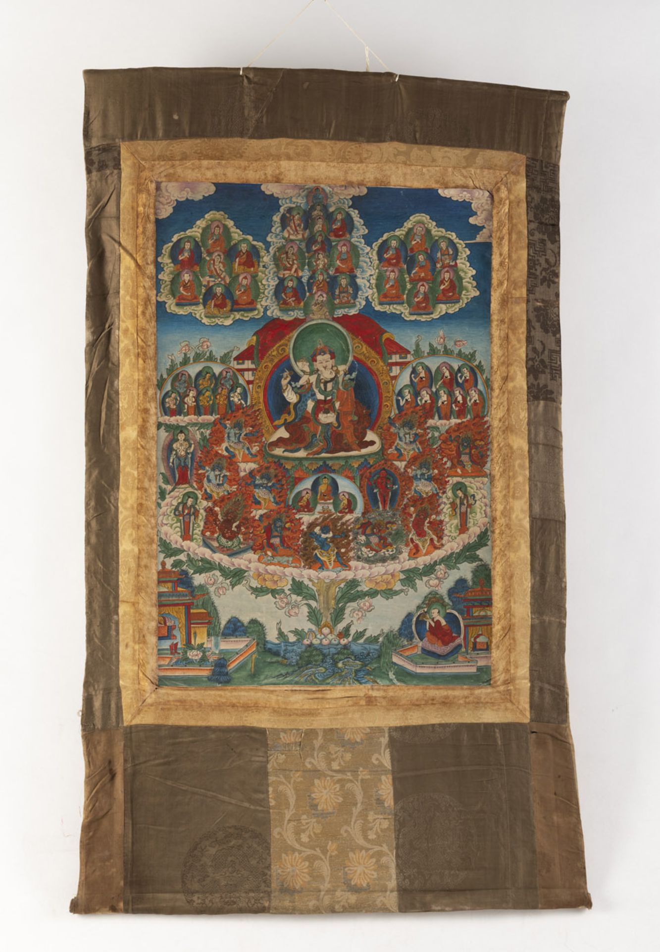 Thangka des Padmasanbhava in yab-yum - Bild 2 aus 3