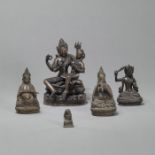 Fünf Bronzefiguren, u.a. Manjushri