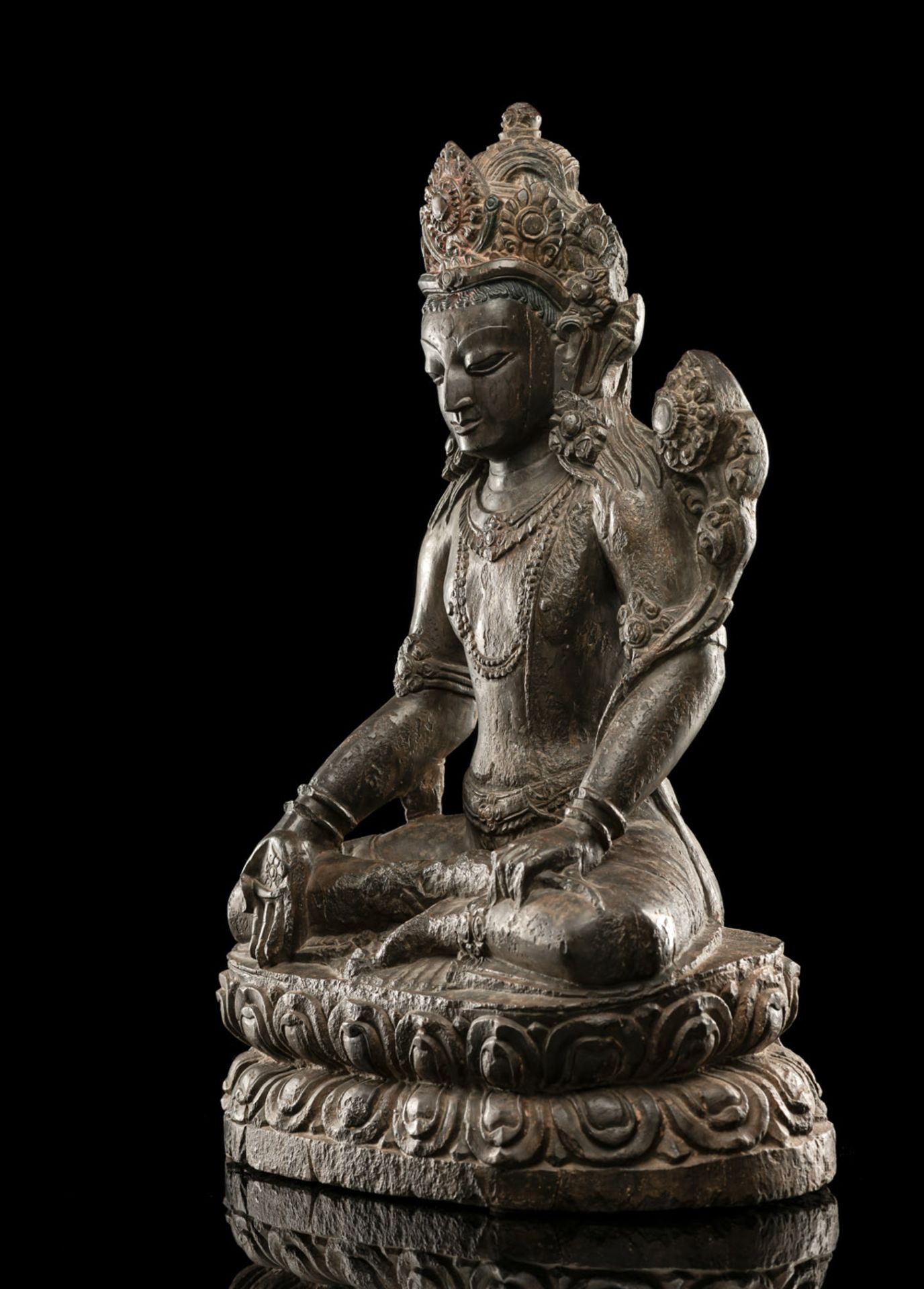 A RARE AND LARGE CARVED STONE FIGURE OF PADMAPANI - Image 3 of 5