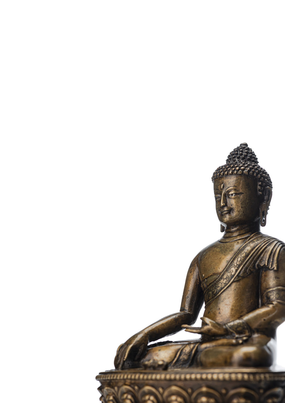 A SILVER-INLAID COPPER FIGURE OF BUDDHA SHAKYAMUNI - Image 3 of 4