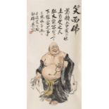 Malerei mit Darstellung des lachenden Budai, Tusche und Farbe auf Papier, als Hängerolle montiert