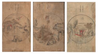Drei rundfächerförmige Malereien mit idyllischen Landschaftsszenen