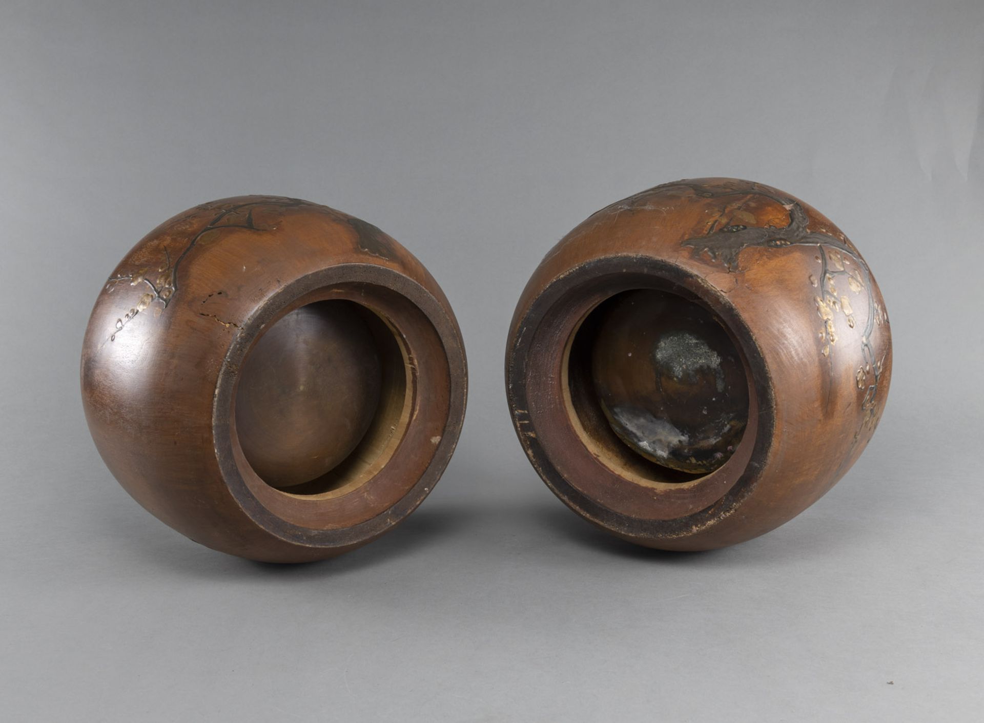 A PAIR OF WOOD CACHEPOTS WITH LACQUER DECORATION OF PRUNUS BRANCHES - Image 2 of 4