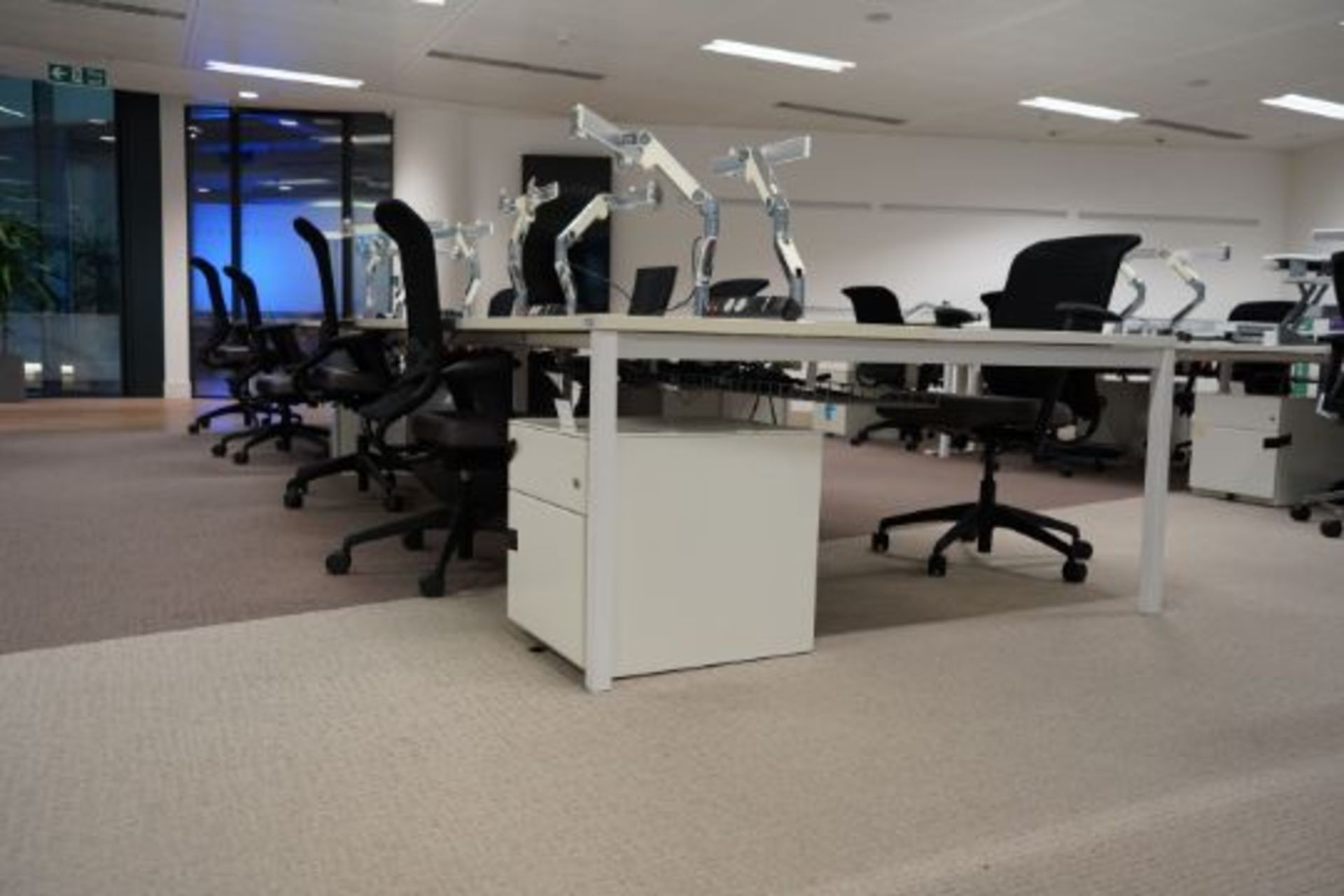 White Desks - Group of 4 - Image 8 of 12