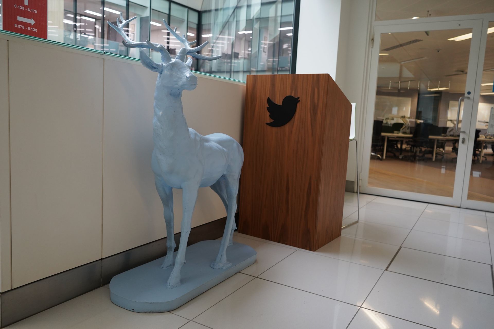 Freestanding Stags - Pastel Blue - Image 3 of 4