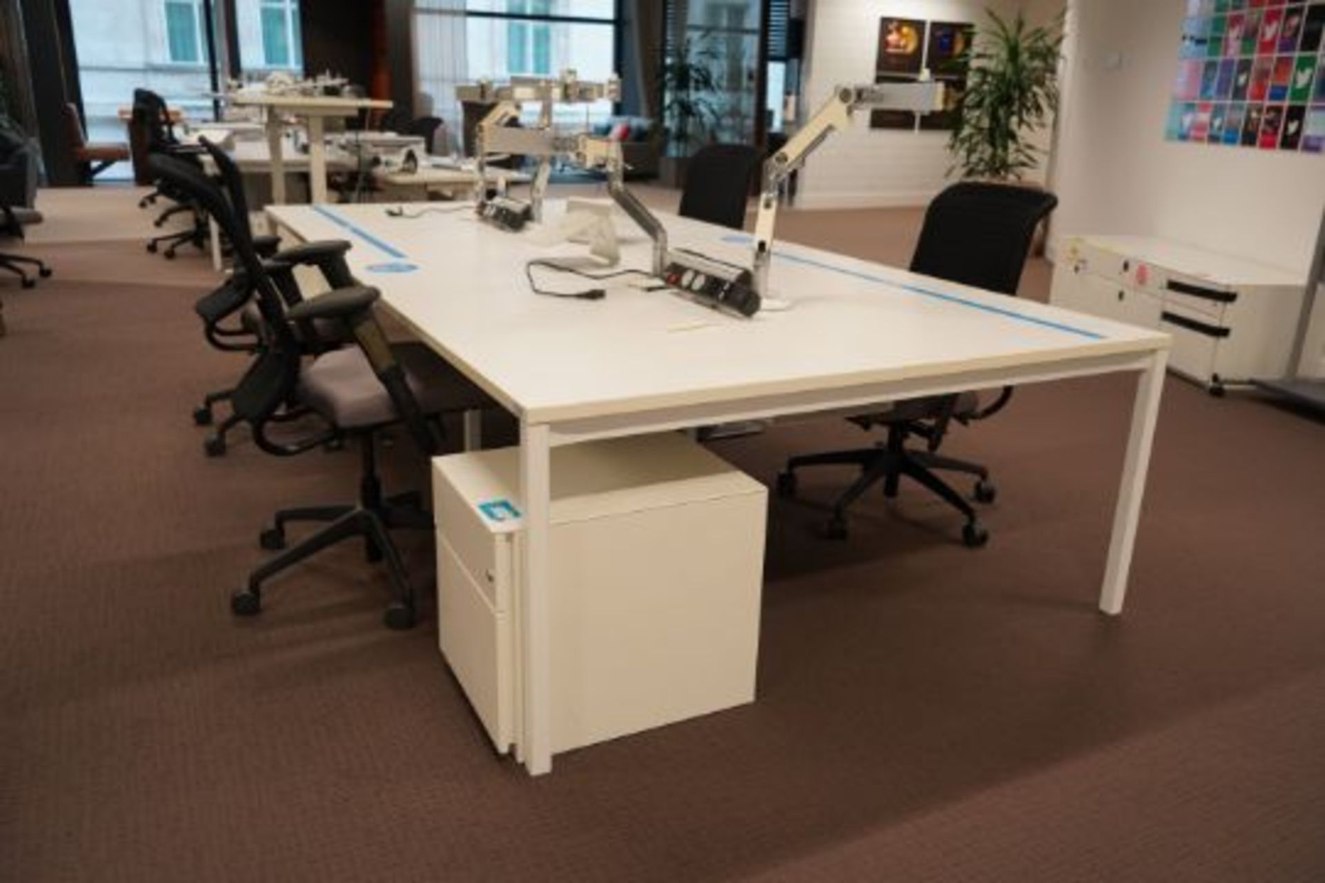 White Desks - Group of 4 - Image 2 of 12