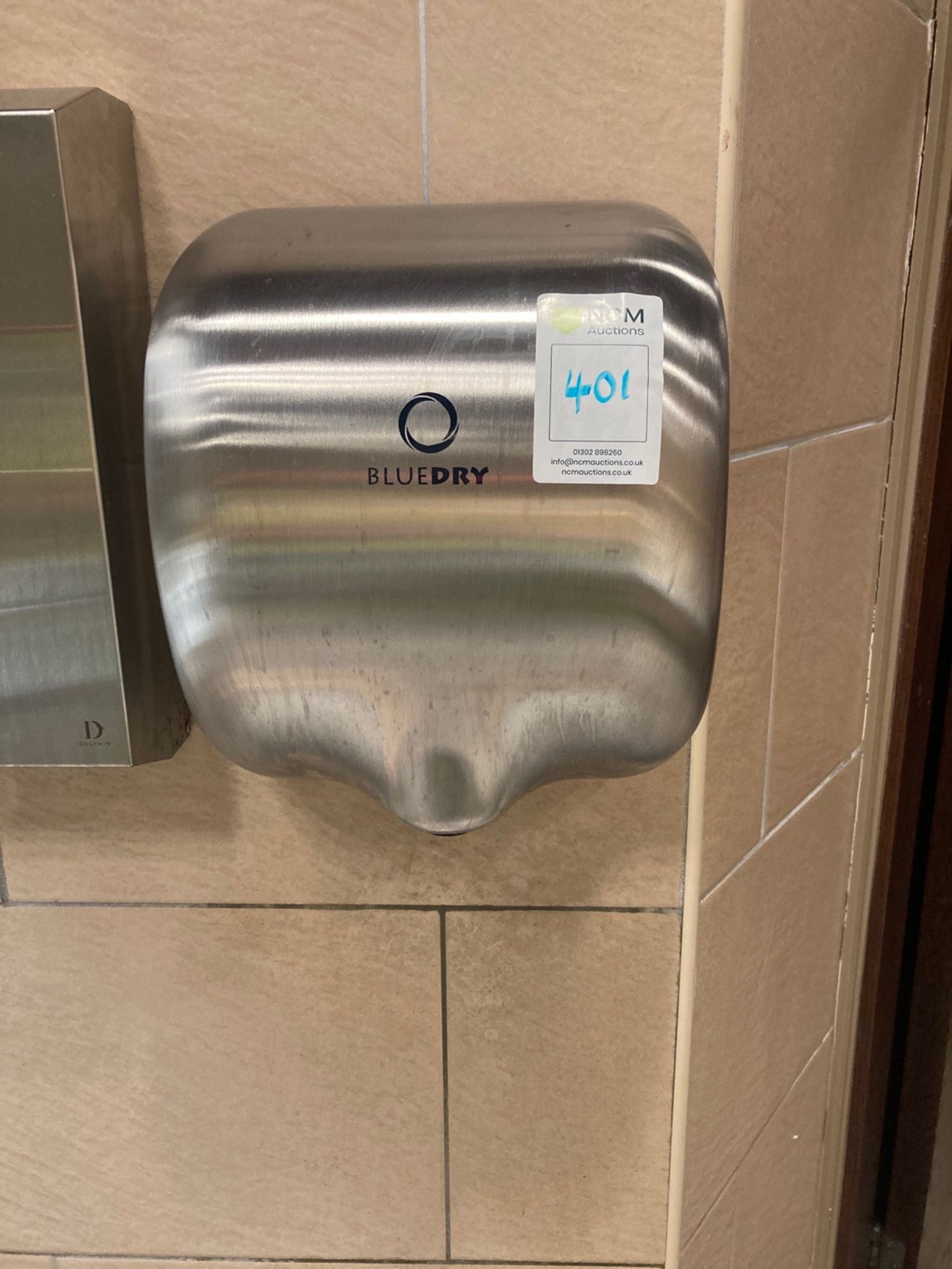 Hand dryer