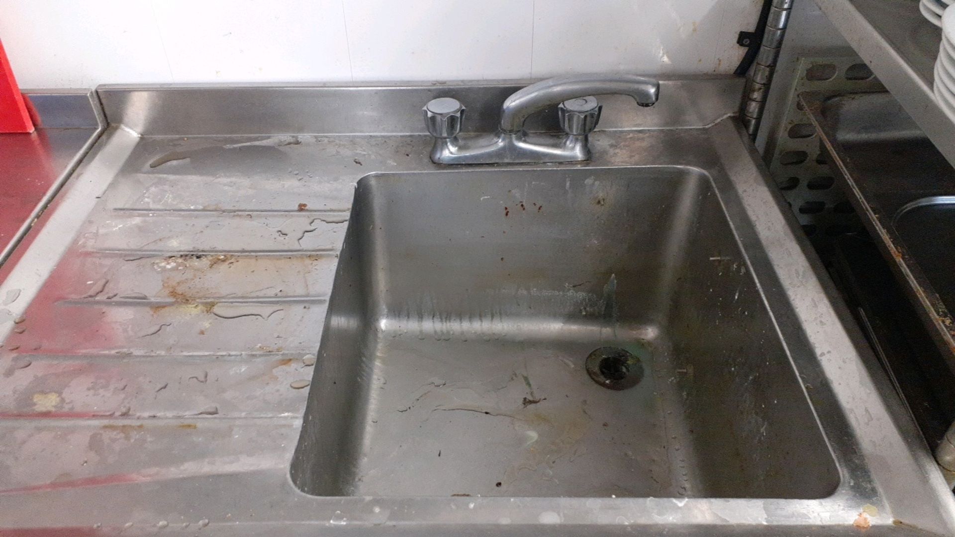 Sink unit - Image 2 of 2