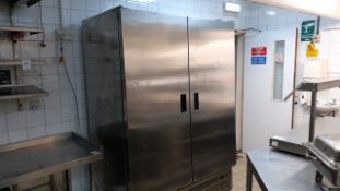 Upright freezer