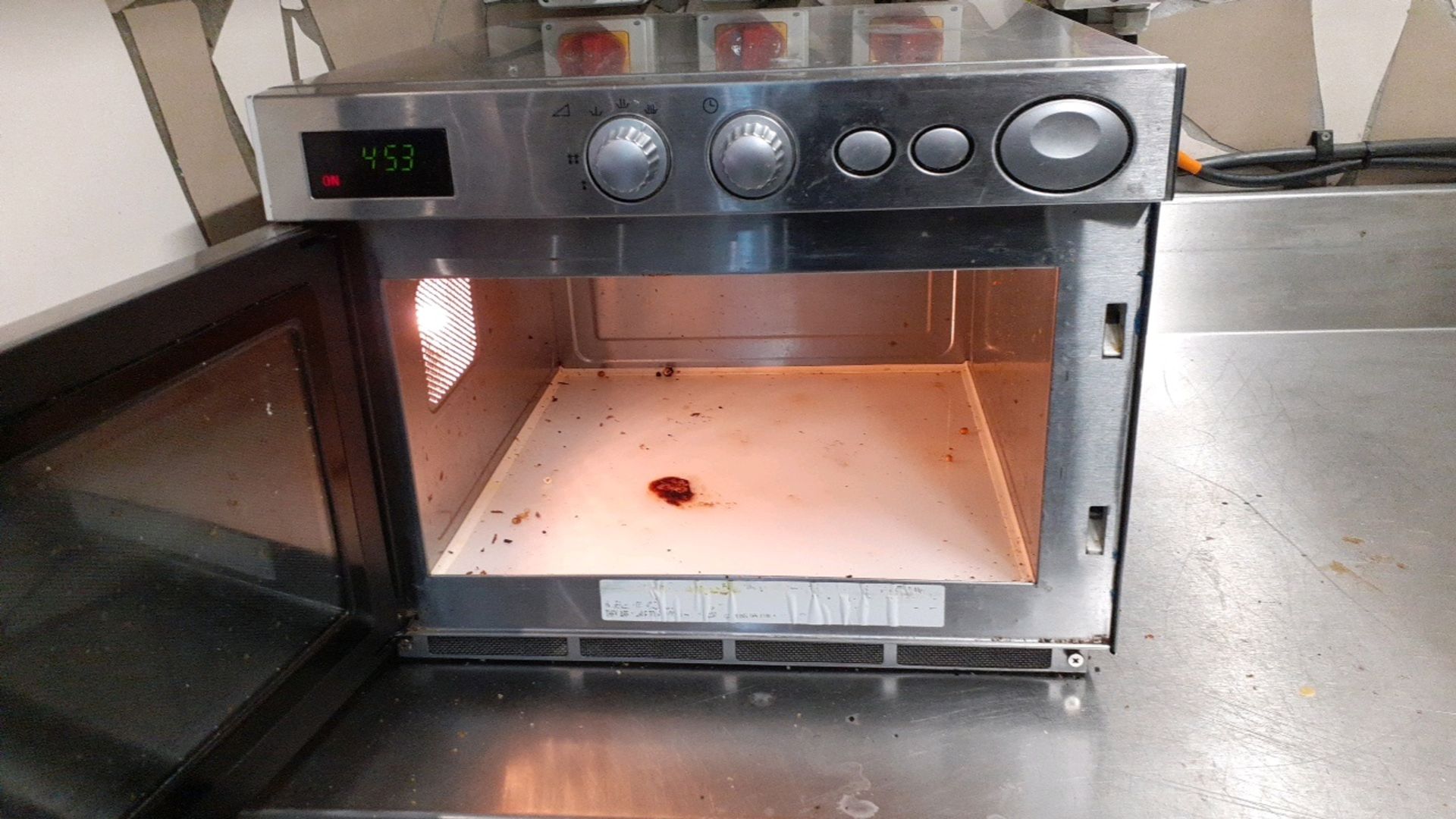 Samsung Microwave Oven - Image 2 of 4