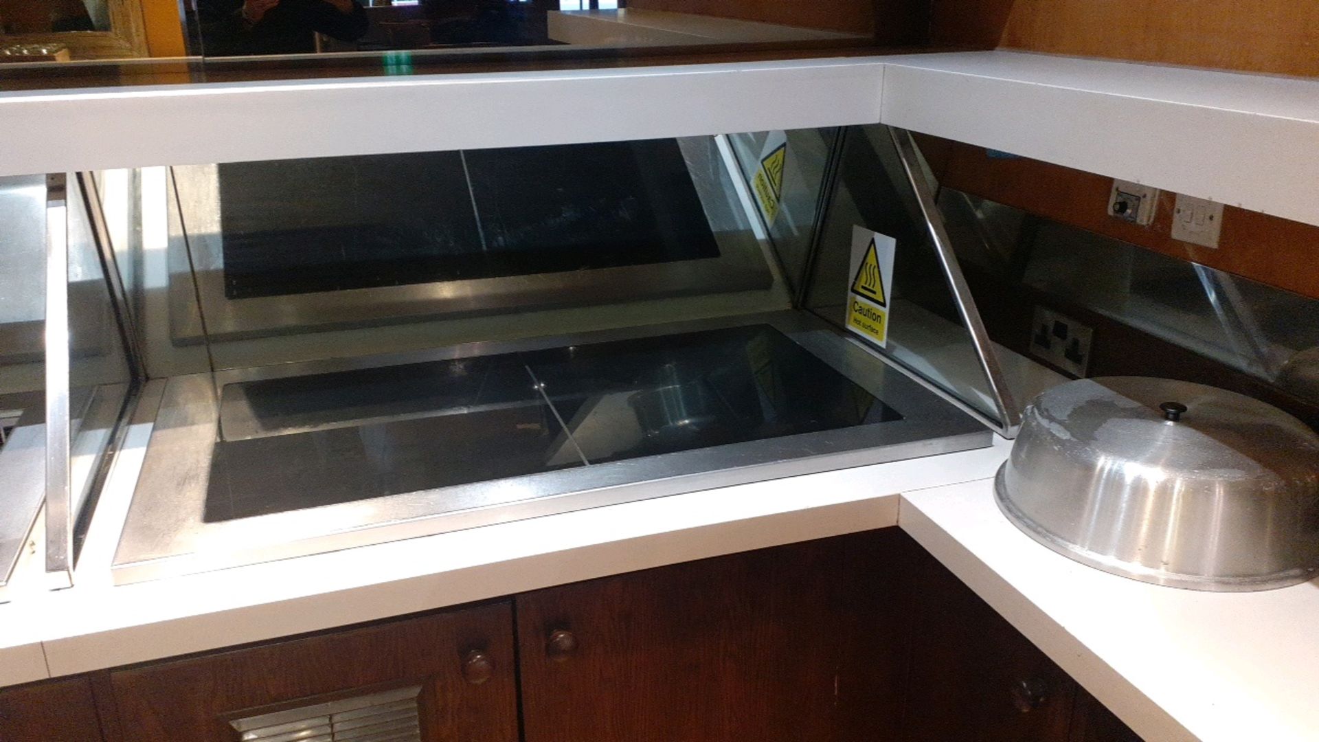 Servery unit - Image 5 of 8