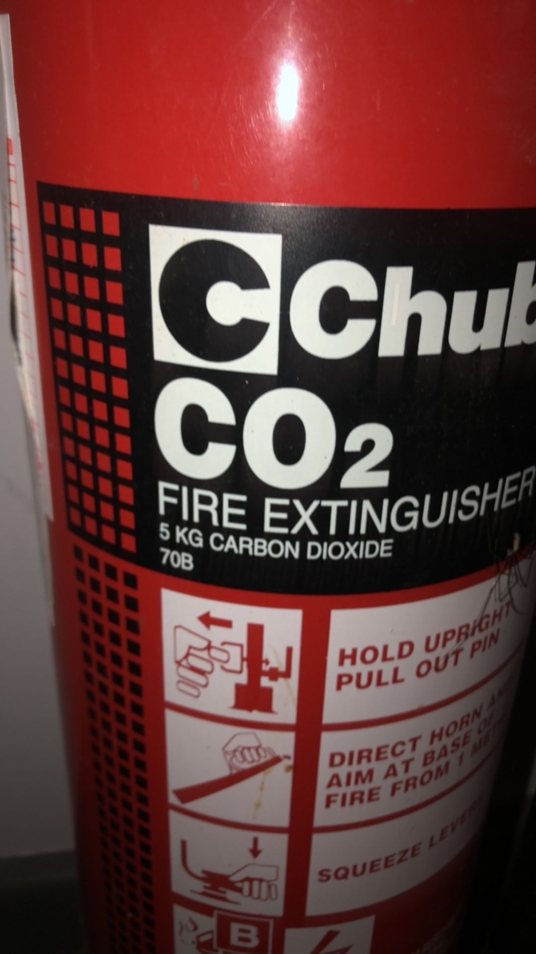 Fire extinguisher CO2 - Image 3 of 4