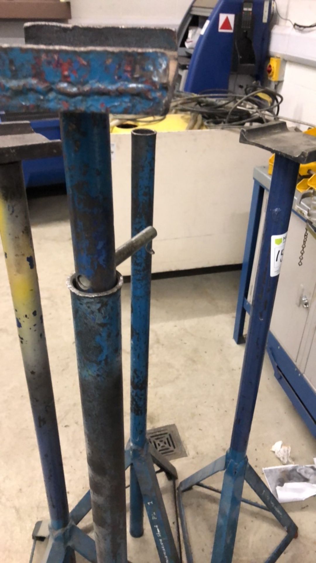 Axle Stands - Image 2 of 3
