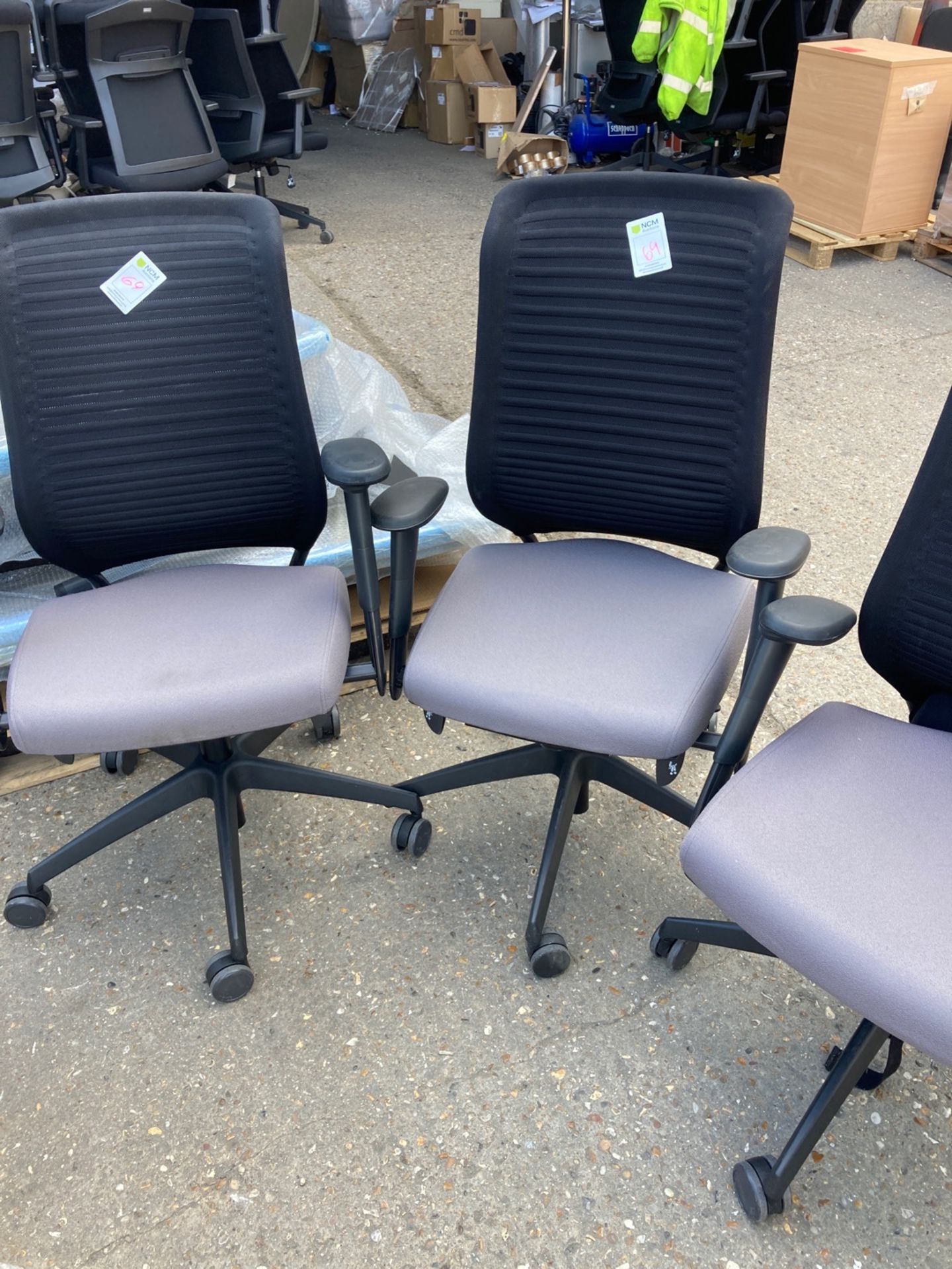 Office chairs x4 - Image 2 of 2