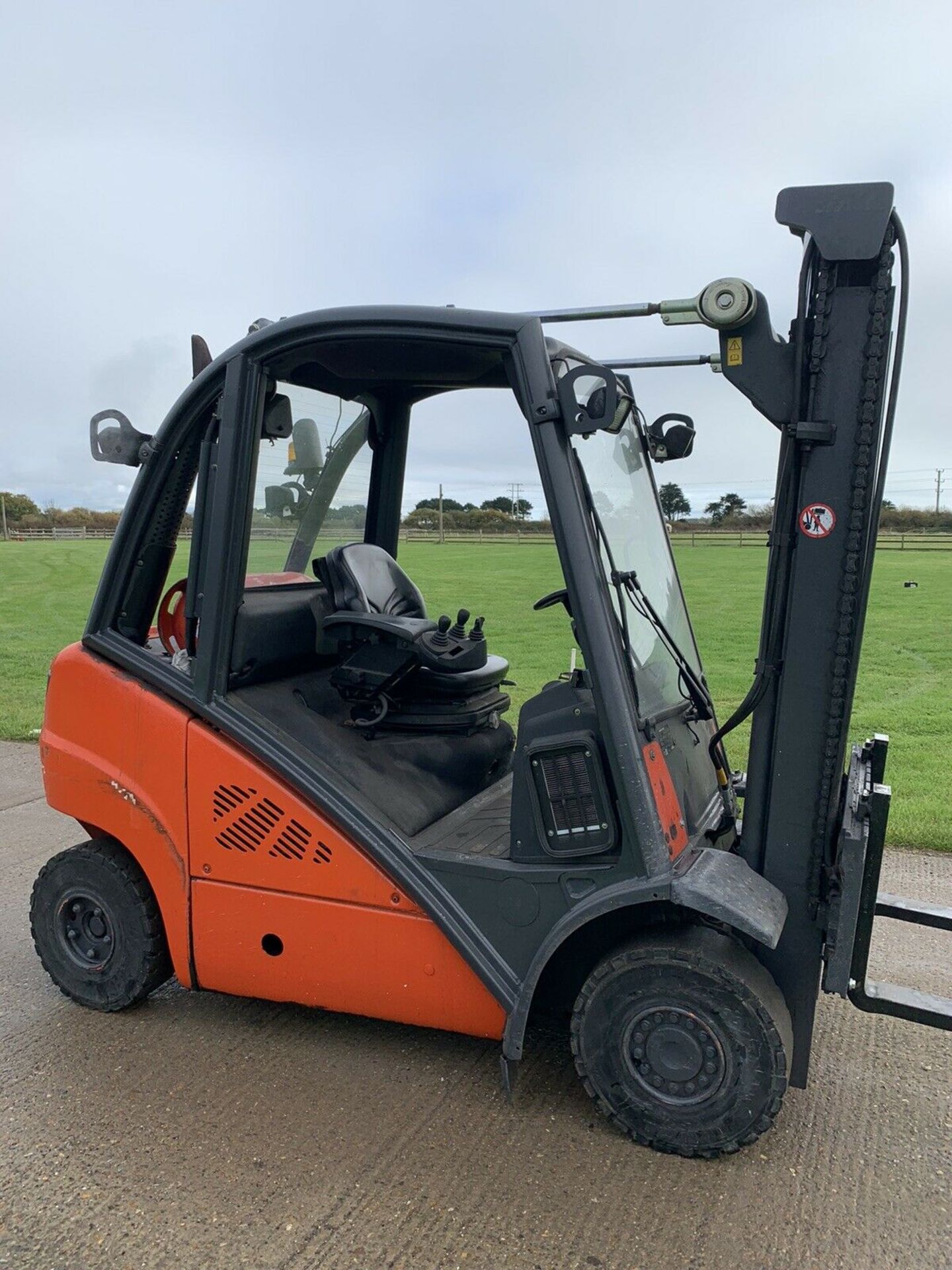 Linde 2 Tonne Gas Forklift - Image 2 of 6