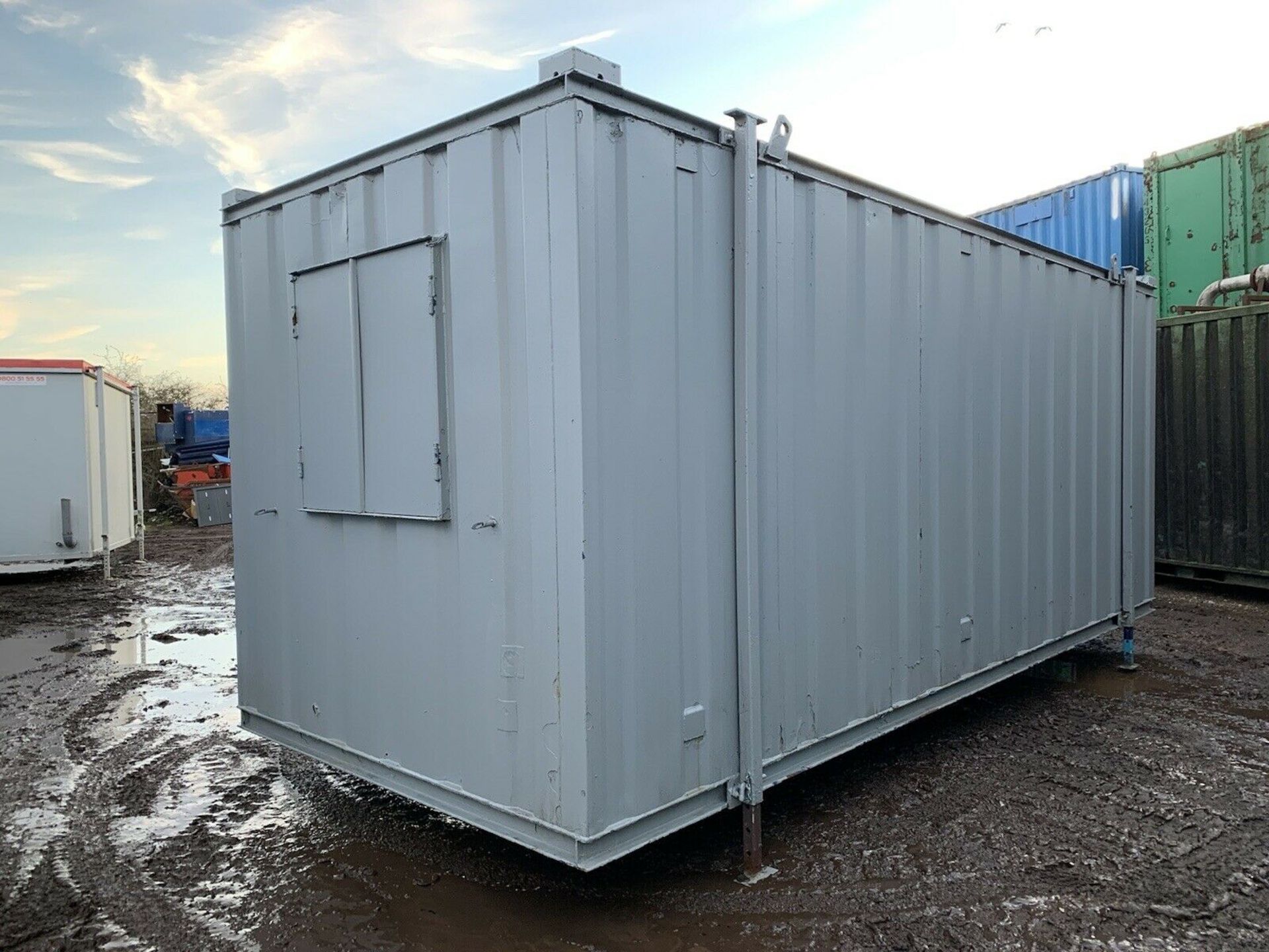 Site Office Portable Cabin 20ft Welfare Unit Anti Vandal Steel Container - Image 4 of 6