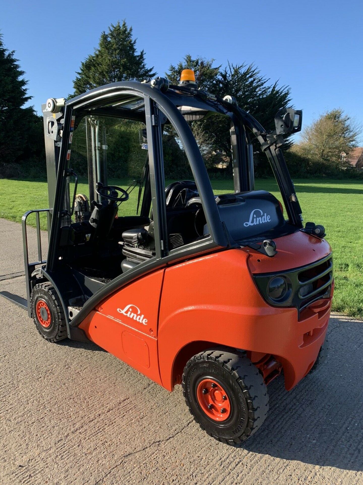 Linde H25 Gas Container Spec Forklift