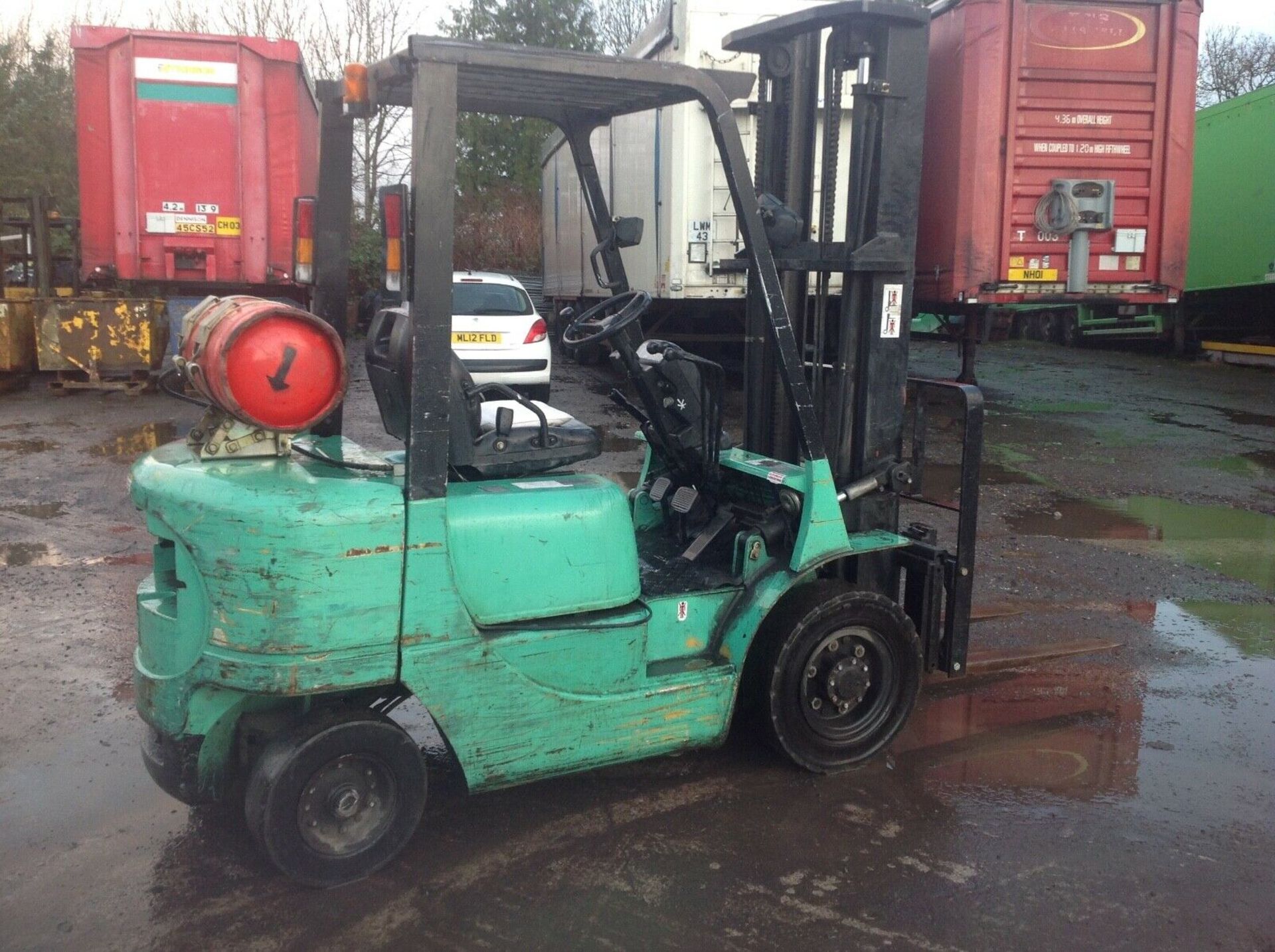 Caterpillar 2.0 ton gas forklift - Image 2 of 7