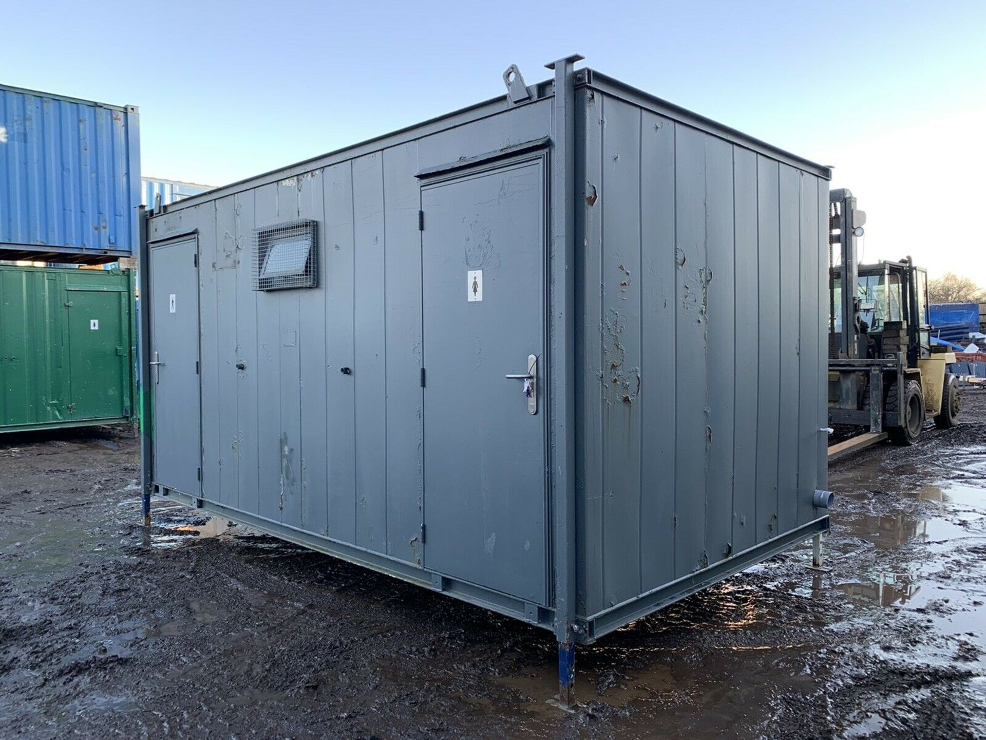 Portable Toilet Block Site Loo Cabin Steel Contain - Image 2 of 9