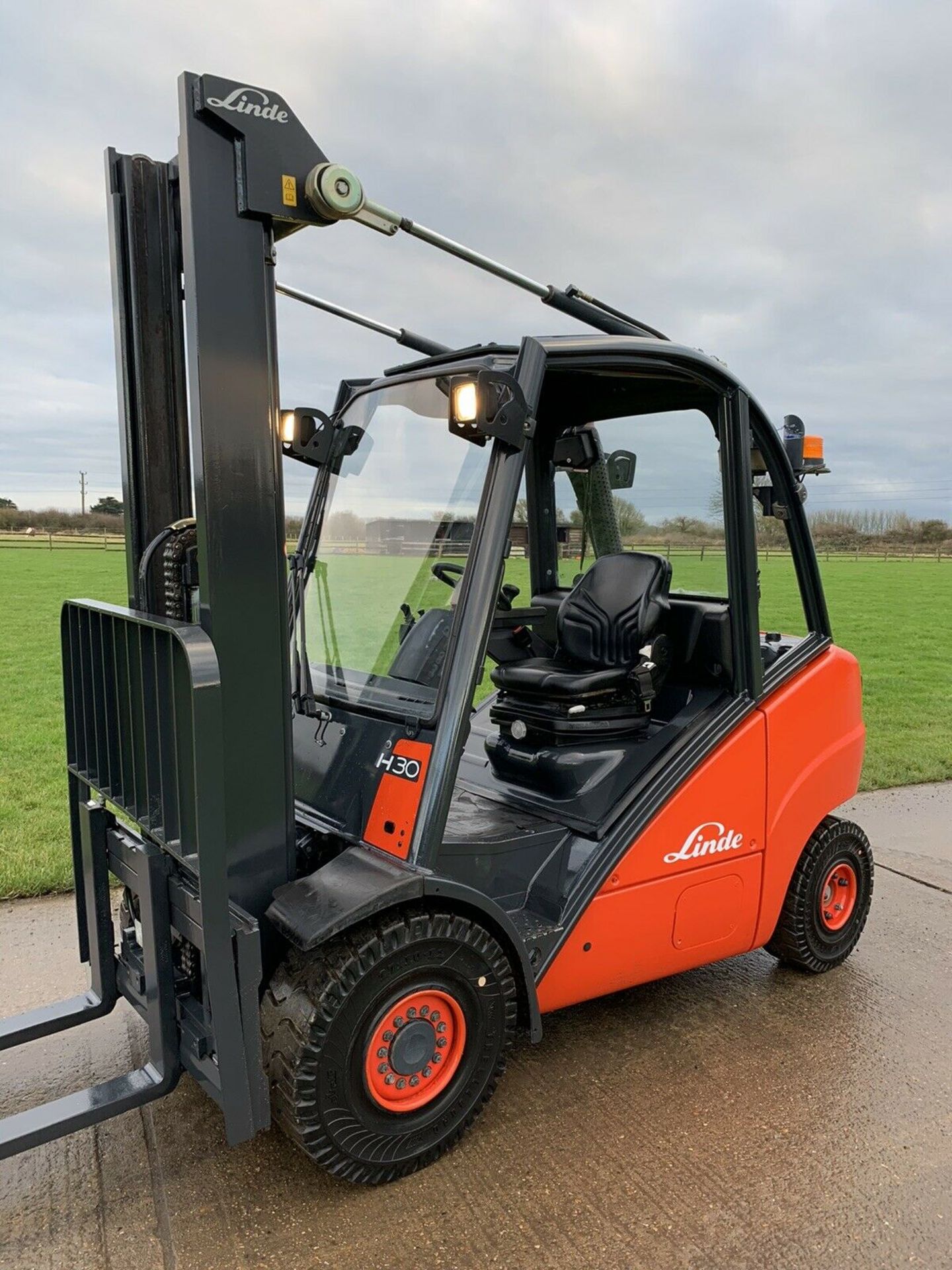 Linde H30 Diesel Forklift