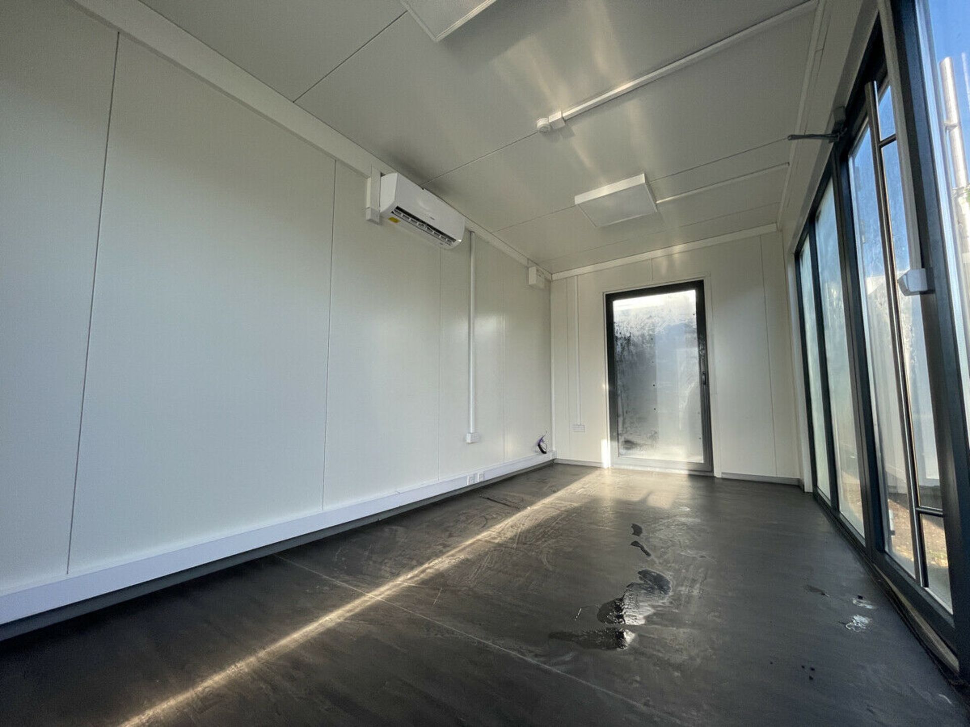 20ft x 10ft Marketing Suite Showroom Sales Office - Image 5 of 8