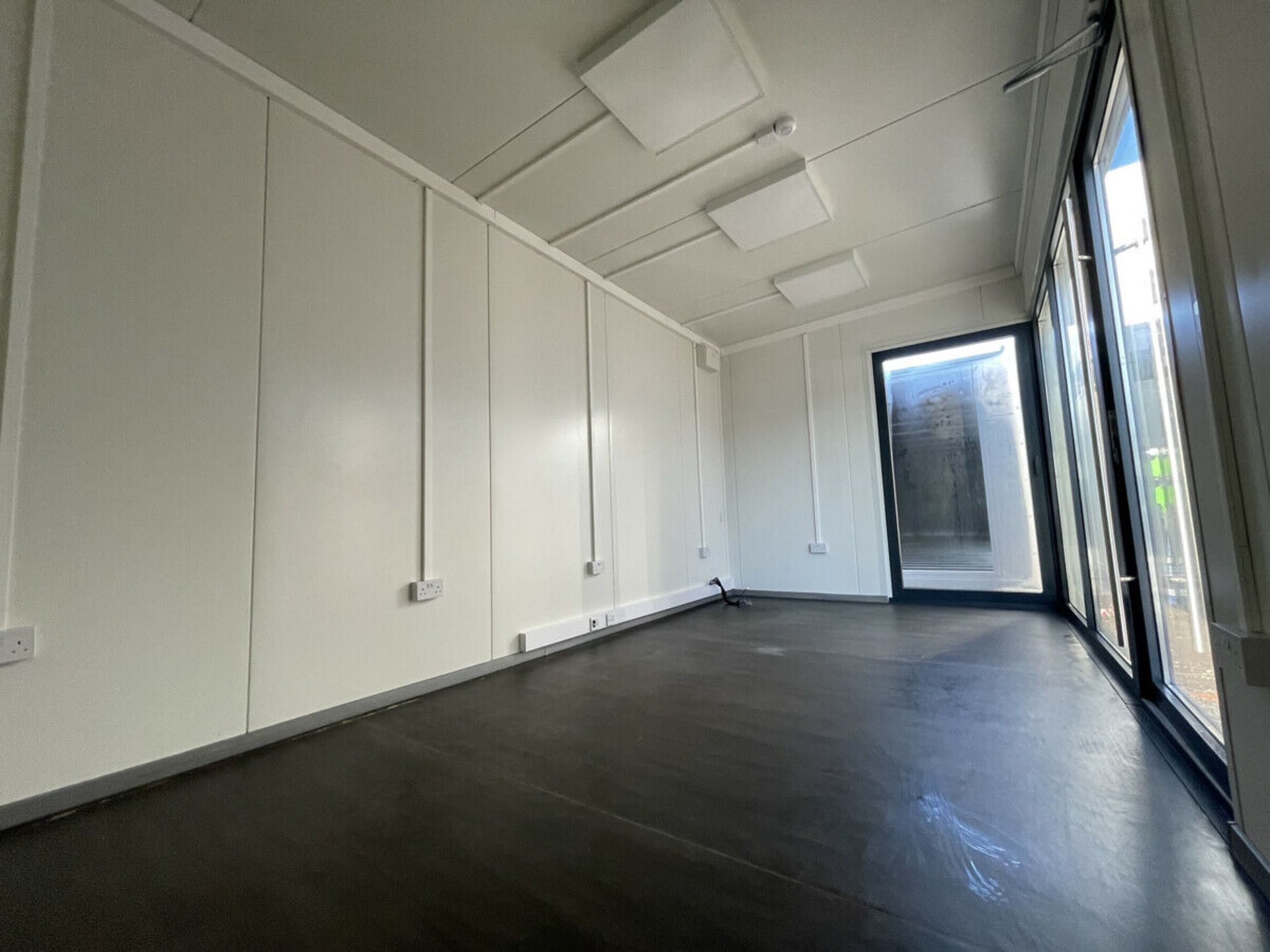 20ft x 10ft Marketing Suite Showroom Sales Office - Image 5 of 8
