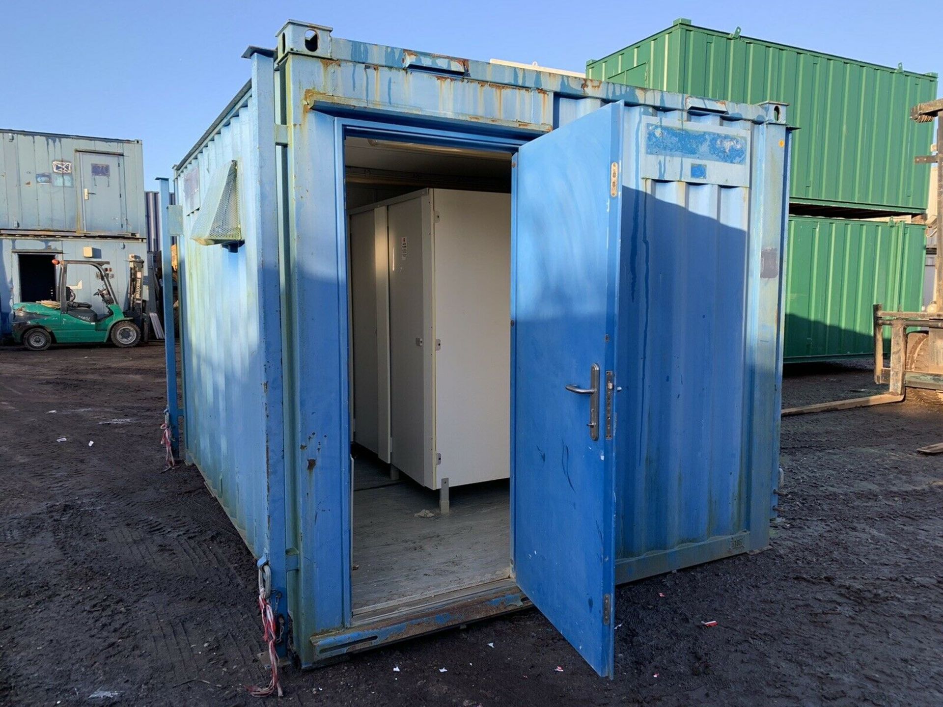 Portable Toilet Block Site Loo Container - Image 2 of 8