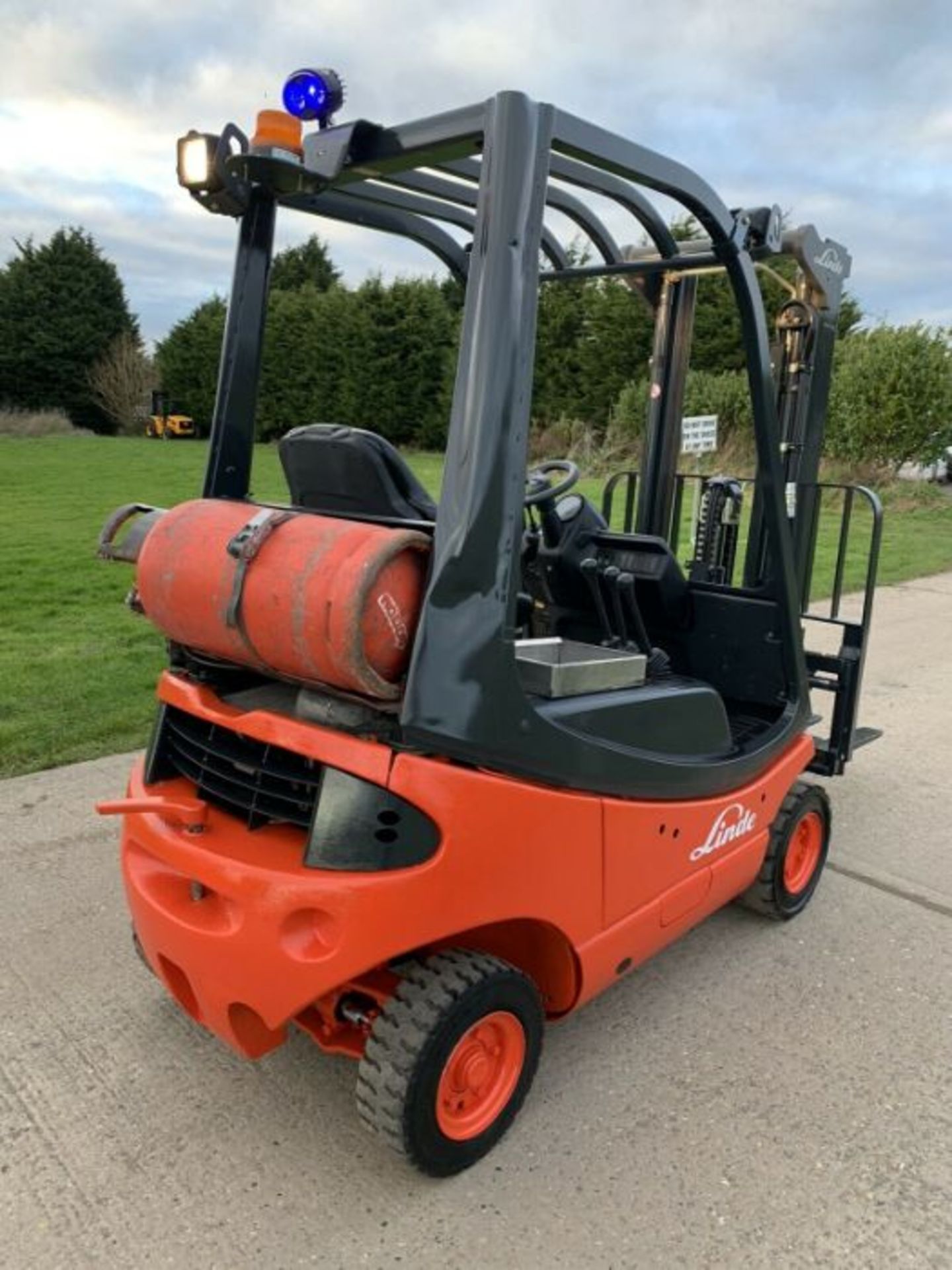 Linde H16 Gas Container Spec Forklift - Bild 3 aus 4