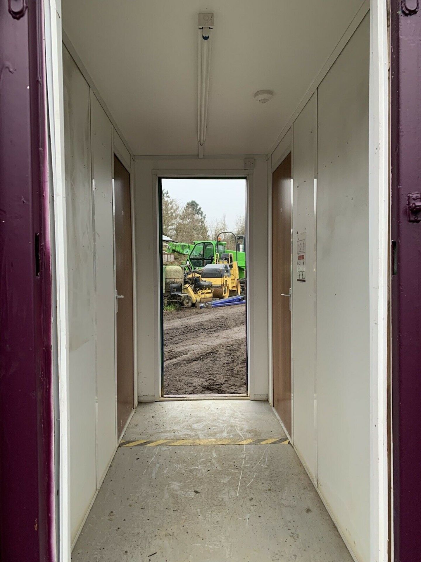 32ft Portable Office Site Cabin Container Anti Van - Image 5 of 7