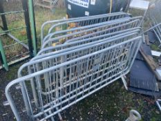 10 x interlocking metal pedestrian barriers