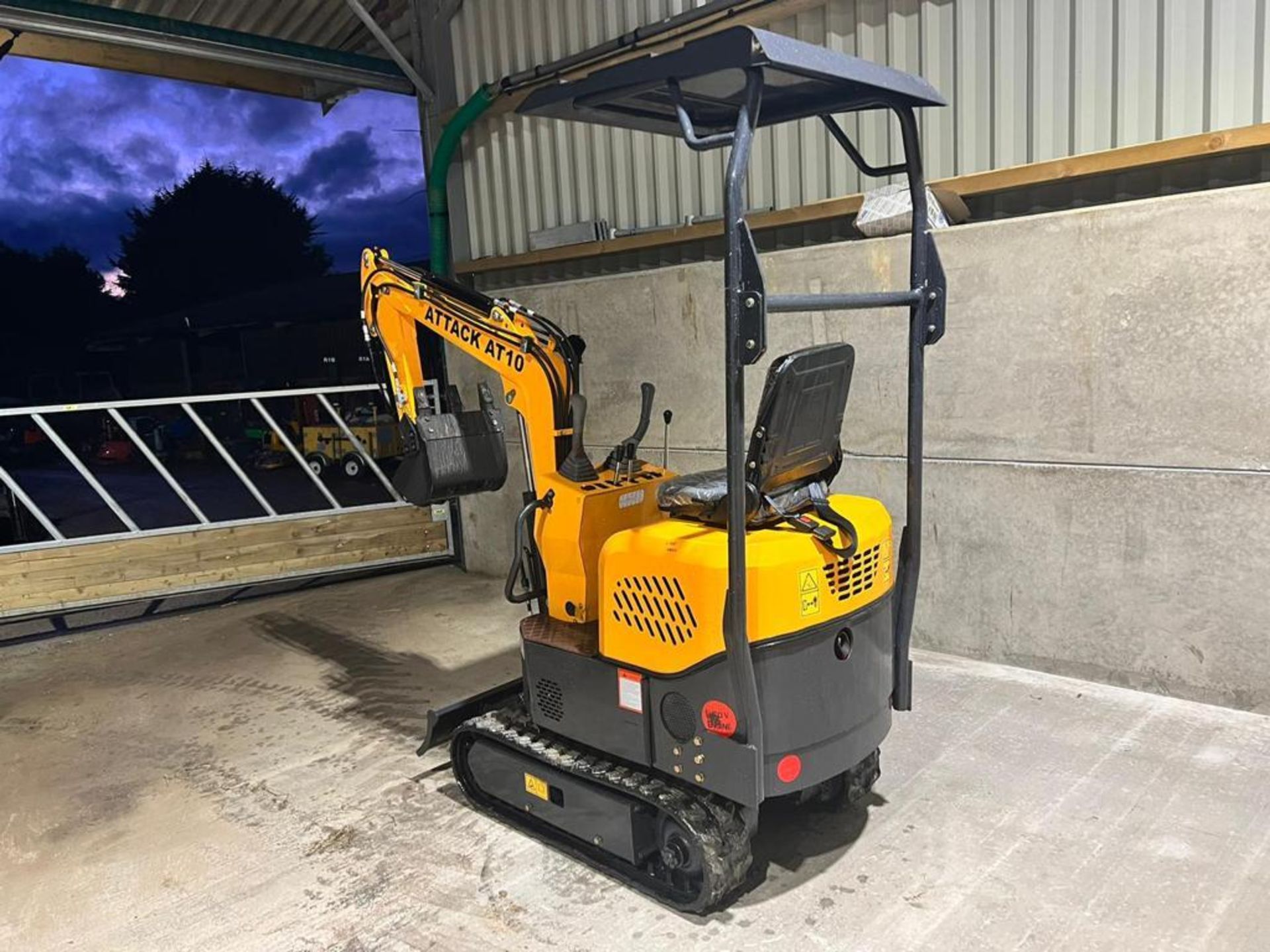 New And Unused Attack AT10 1 Ton Mini Digger - Image 6 of 14