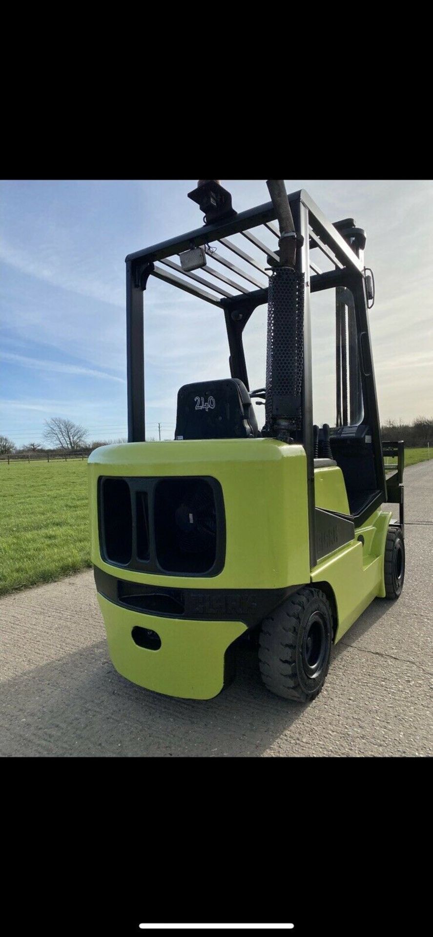 Clark 2 Tonne Diesel Forklift Truck - Image 2 of 7