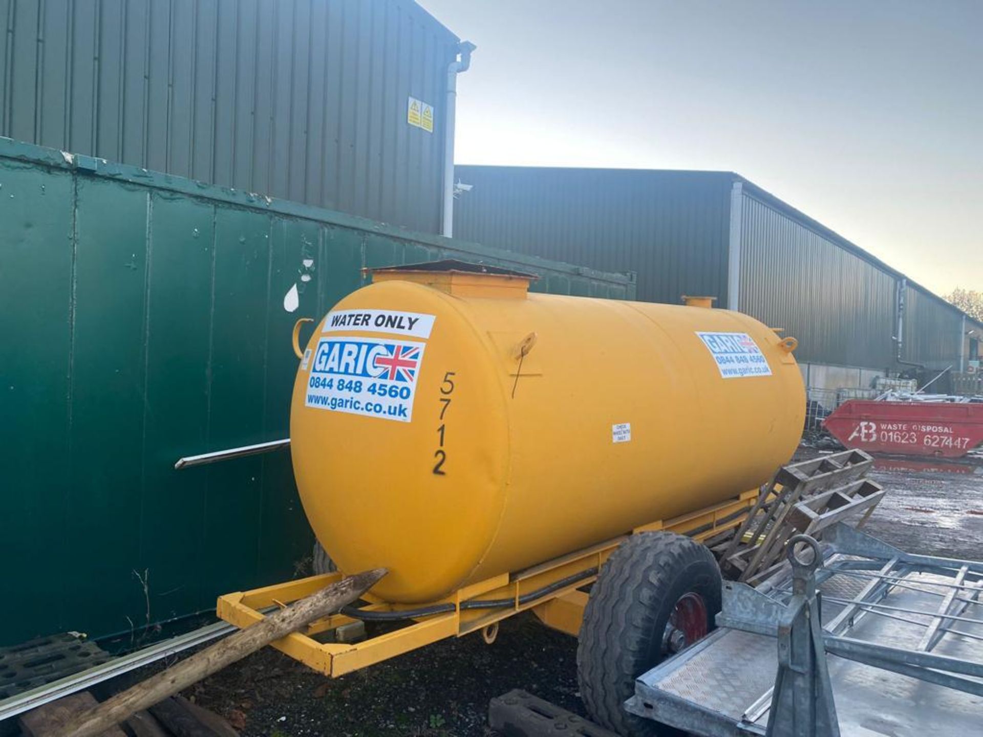 1000 Gallon Towable Water Bowser With Pump