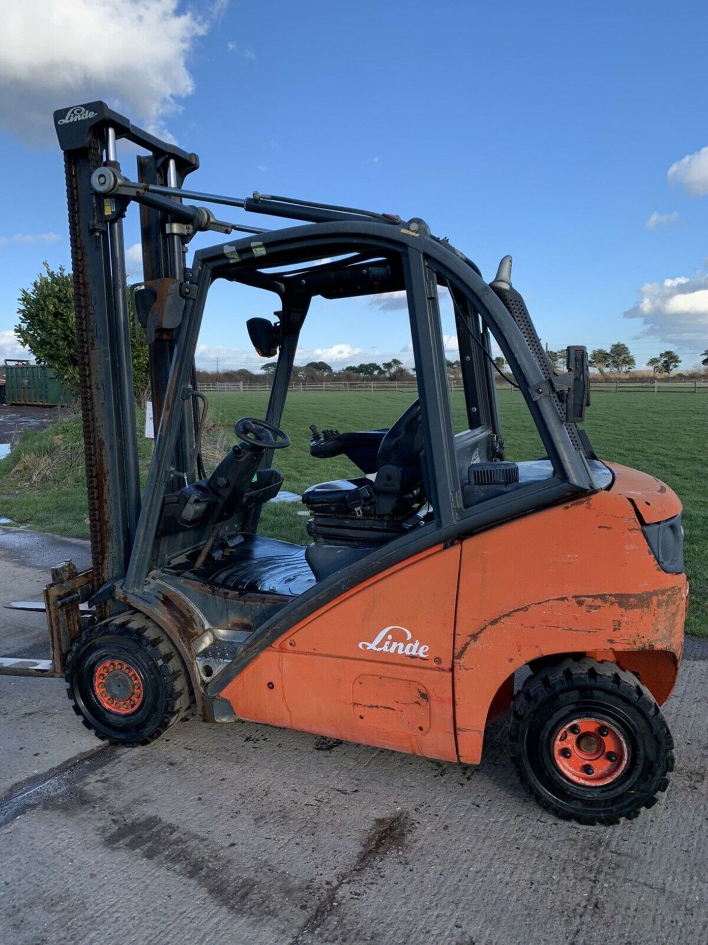 Linde H25 Diesel Forklift - Image 2 of 3